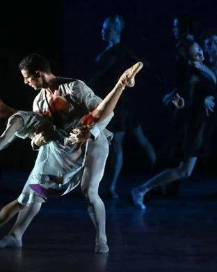 American Midwest Ballet: The Nutcracker